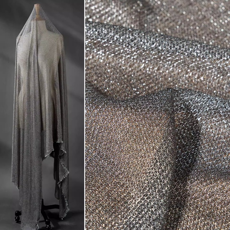 Crystal Mesh Fabric - Kain Benang Metalik Abu-abu Muda, Bahan