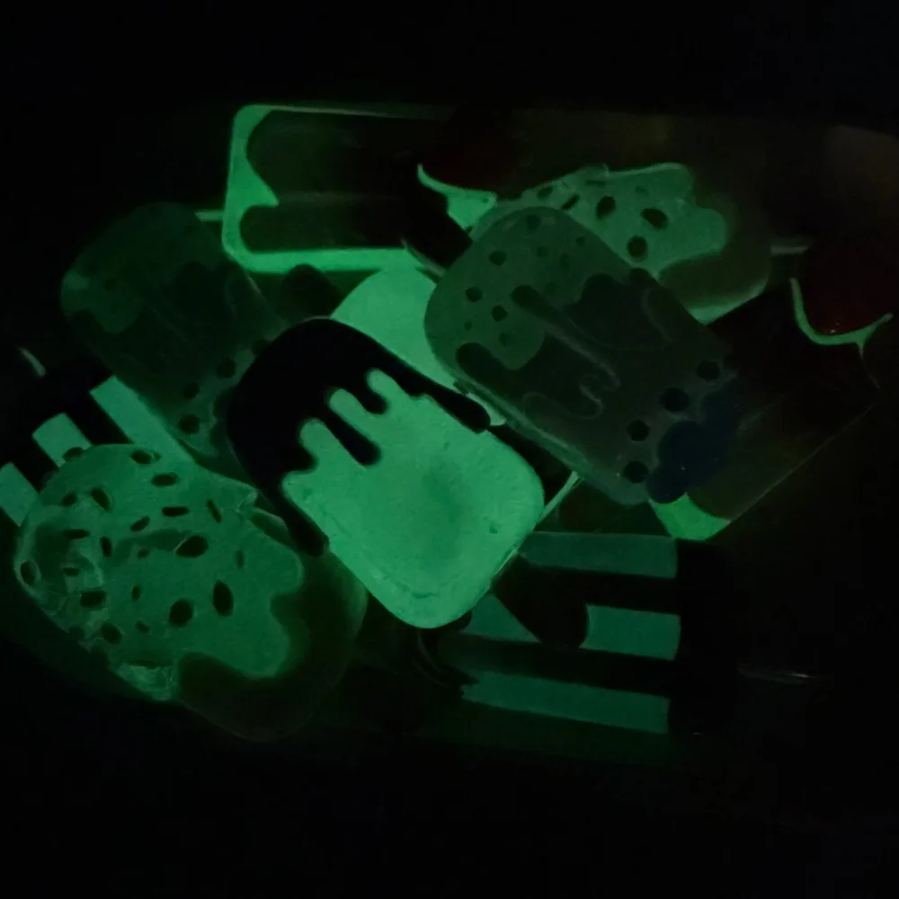 Resin Glow In Dark Transparent - Christmas Craft Embellishment ulasan dan harga