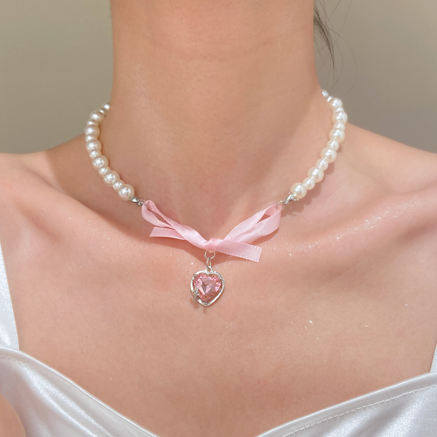 Kalung liontin hati simpul kup - Pearl Trim Chain ulasan dan harga